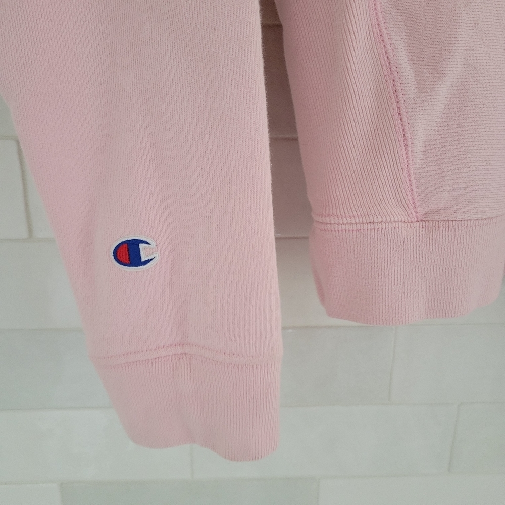 Champion Reverse Weave Bubblegum Pink Crewneck Sweatshirt Womens Size Medium - Picture 5 of 7